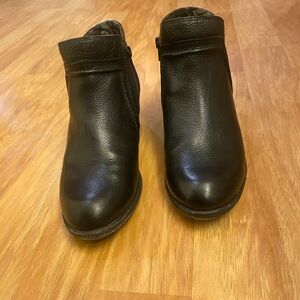 Women’s Black Leather Ankle Boots Cobble Hill Size 8